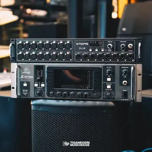 Midas Dl16 16-input / 8-output Stage Box