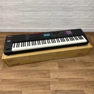 Roland Fantom-08 Music Workstation Keyboard