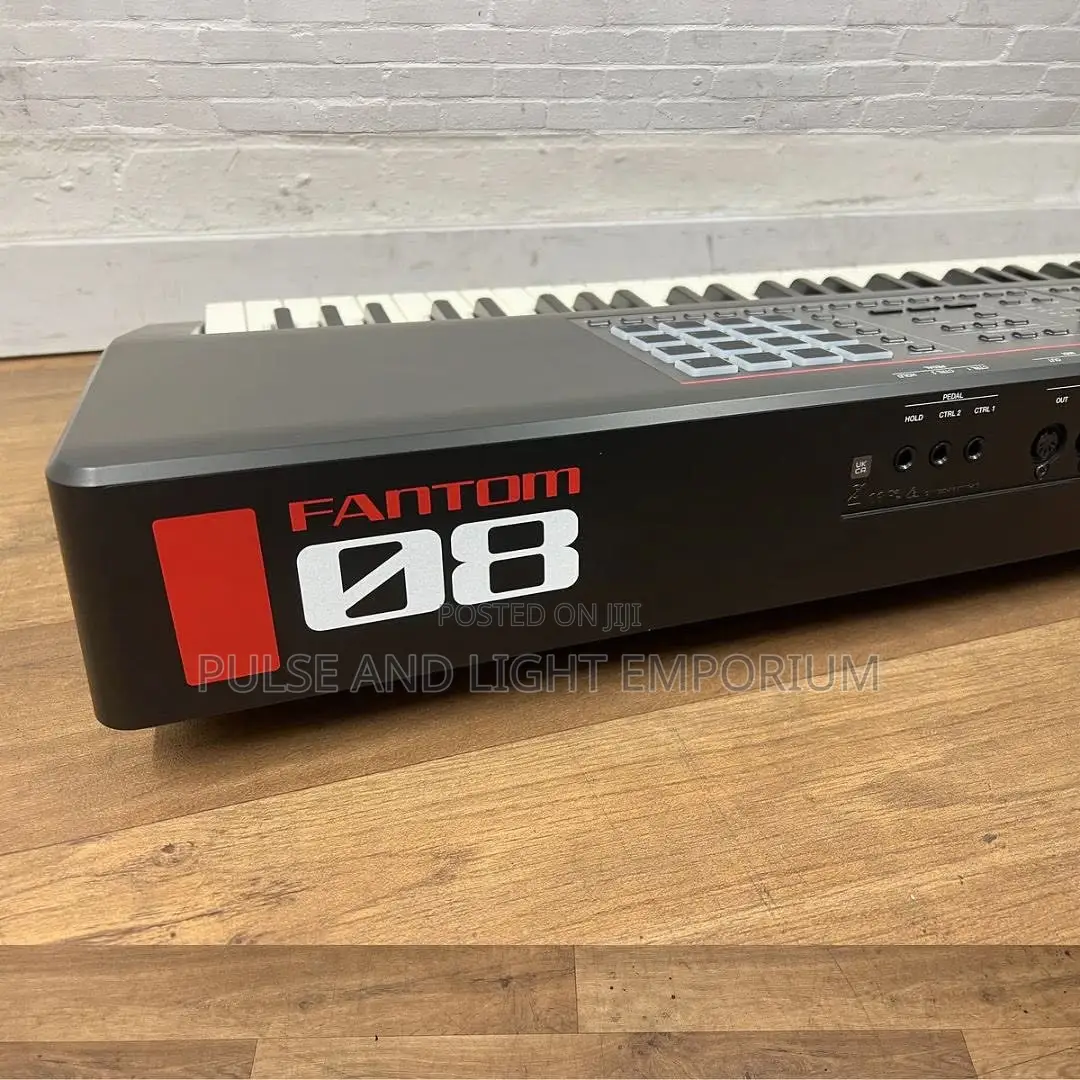 Roland Fantom-08 Music Workstation Keyboard