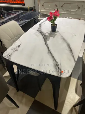 An Eye Catching 4 Seater Marble Dining