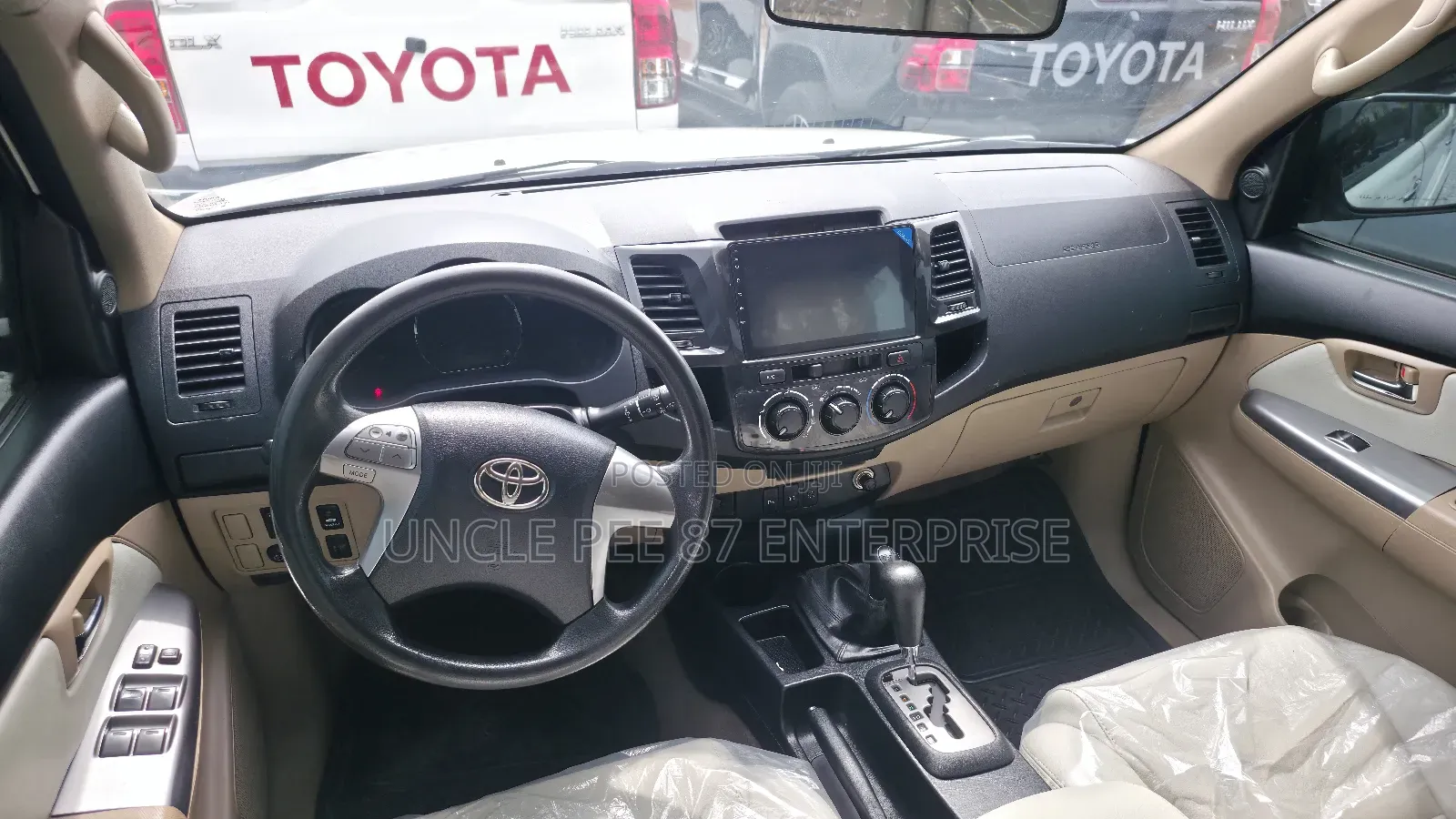 Toyota Fortuner 2.7 AWD 2014 White