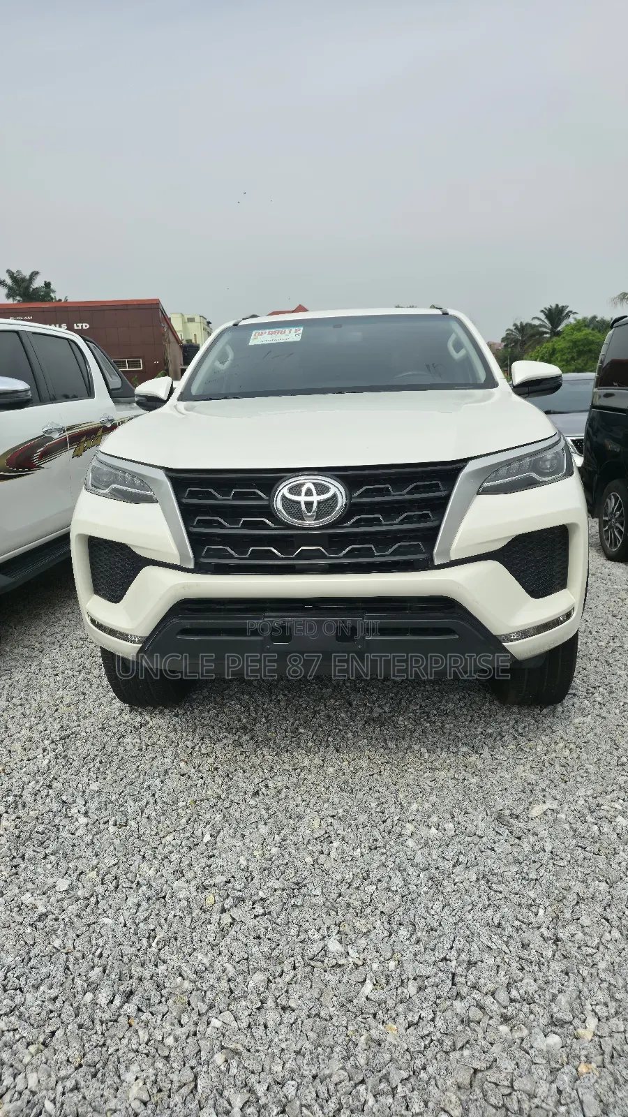 Toyota Fortuner 2.7 AWD 2022 White