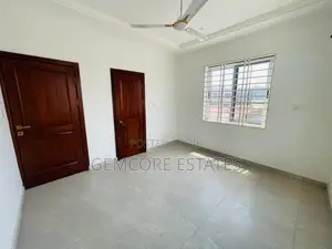 3bdrm Townhouse/Terrace in East Legon for sale