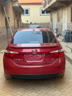 Toyota Corolla 2016 Red