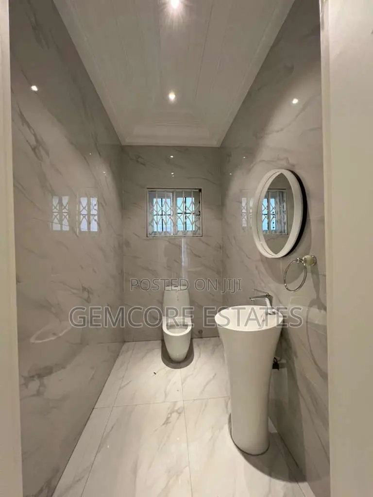 4bdrm House in East Legon for rent