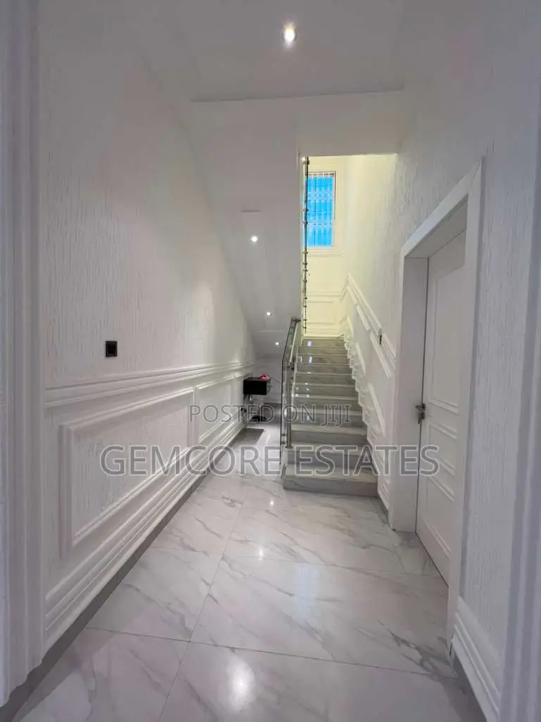 4bdrm House in East Legon for rent