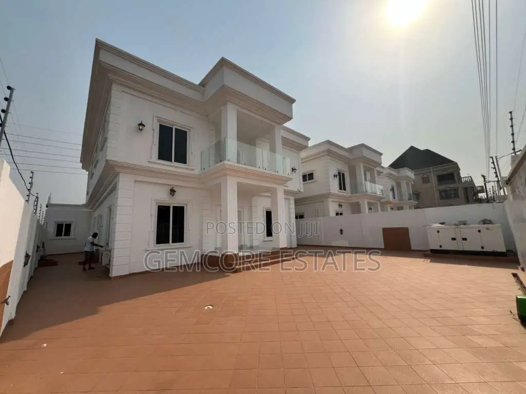 4bdrm House in East Legon for rent