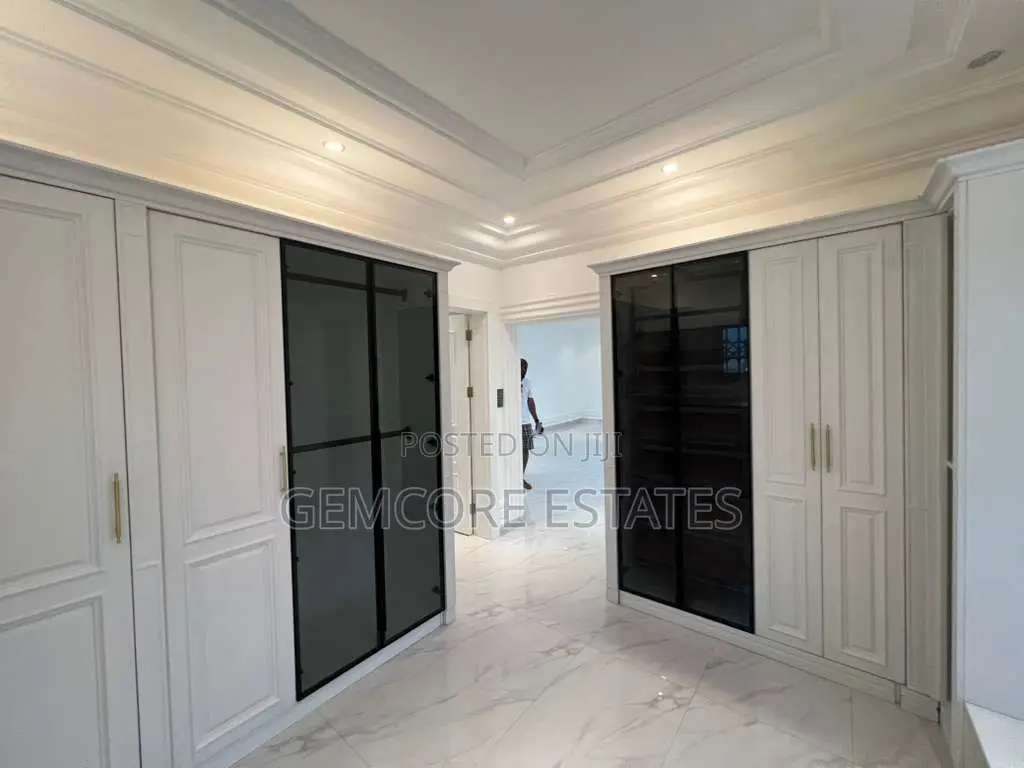 4bdrm House in East Legon for rent