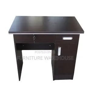 Office Desk ( 0.8 M)