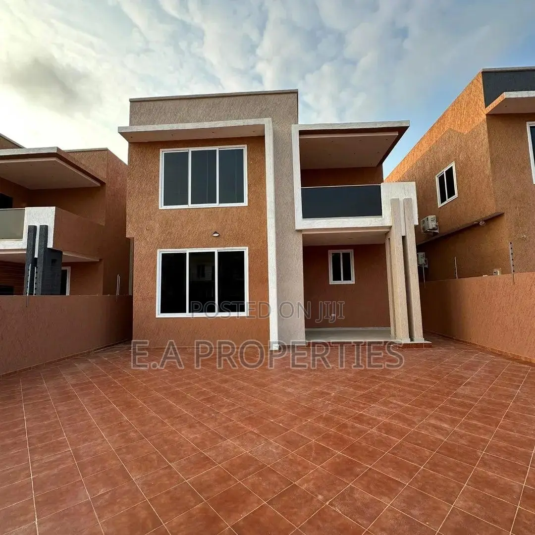 4bdrm House in Ea Properties, Lake Side Estate for sale