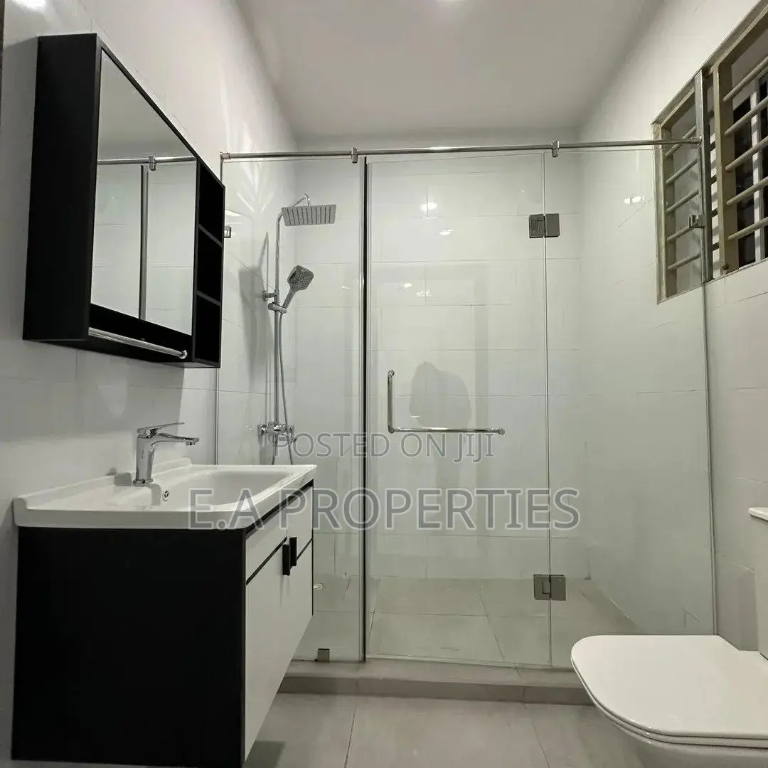 4bdrm House in Ea Properties, Lake Side Estate for sale
