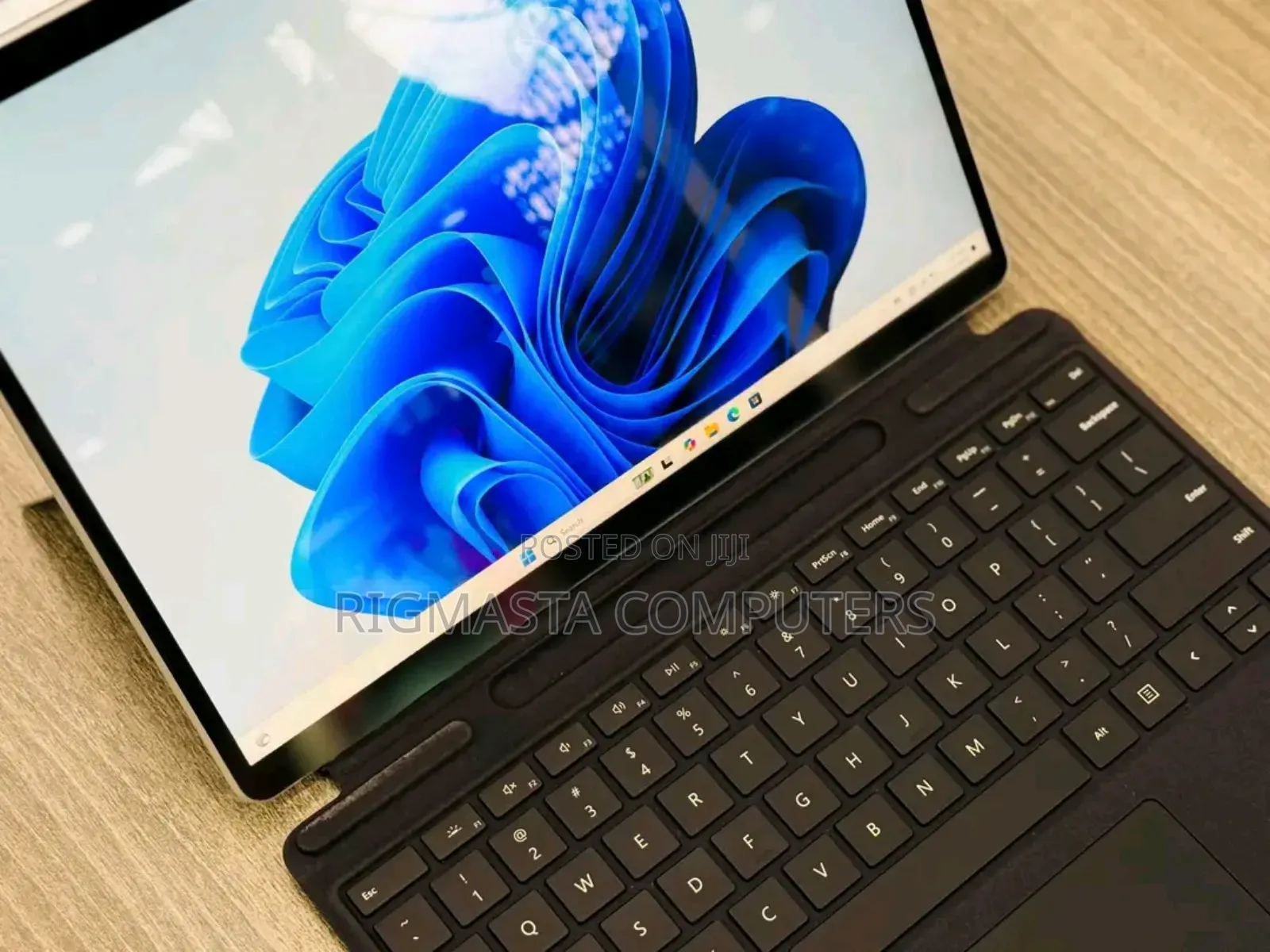 New Laptop Microsoft Surface Pro 8 16GB Intel Core I7 SSD 512GB