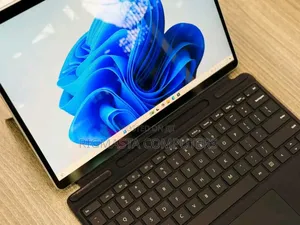 New Laptop Microsoft Surface Pro 8 16GB Intel Core I7 SSD 512GB