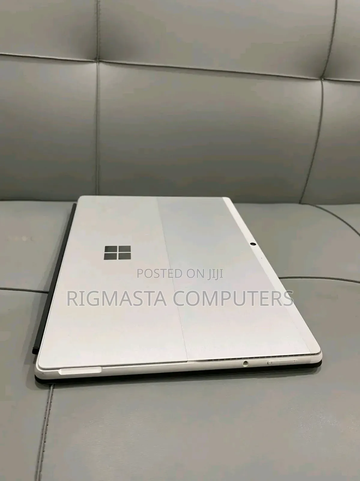 New Microsoft Surface Pro 11th Edition, a Copilot+ PC 16GB SSD 512GB