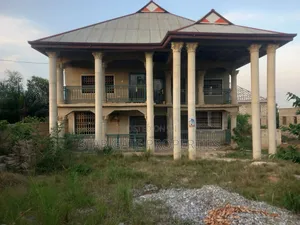 8bdrm House in Atimatim Maase, Kumasi Metropolitan for sale