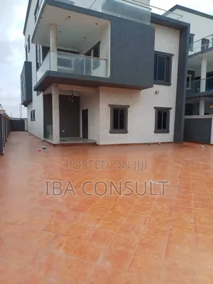 5bdrm House in Mile 7 for sale