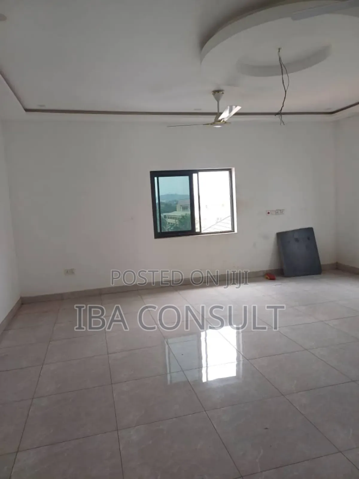 5bdrm House in Mile 7 for sale