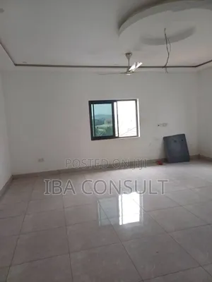 5bdrm House in Mile 7 for sale