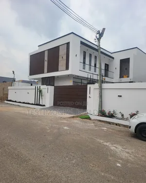 4bdrm House in Testimonial Building, Oyarifa for sale