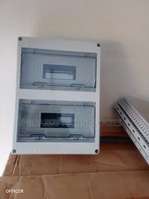 Ip65 24way Plastic Enclosure/Breaker Box.