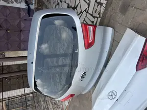 Kia Sportage 12-15 Tailgate / Booth