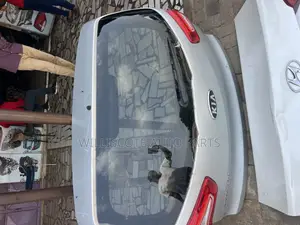 Kia Sportage 12-15 Tailgate / Booth