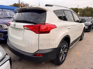 Toyota RAV4 2017 White