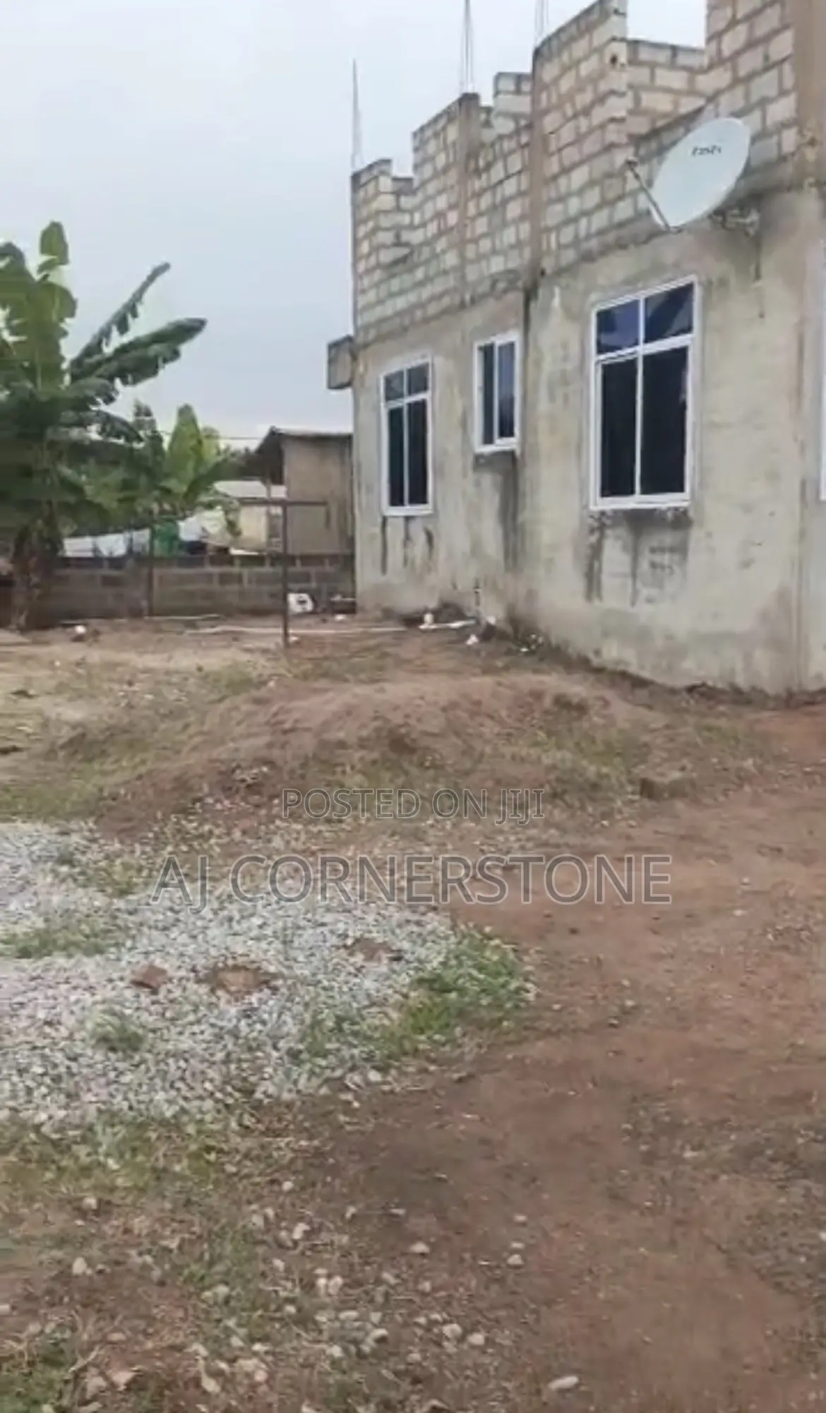 6bdrm House in Amasaman for sale