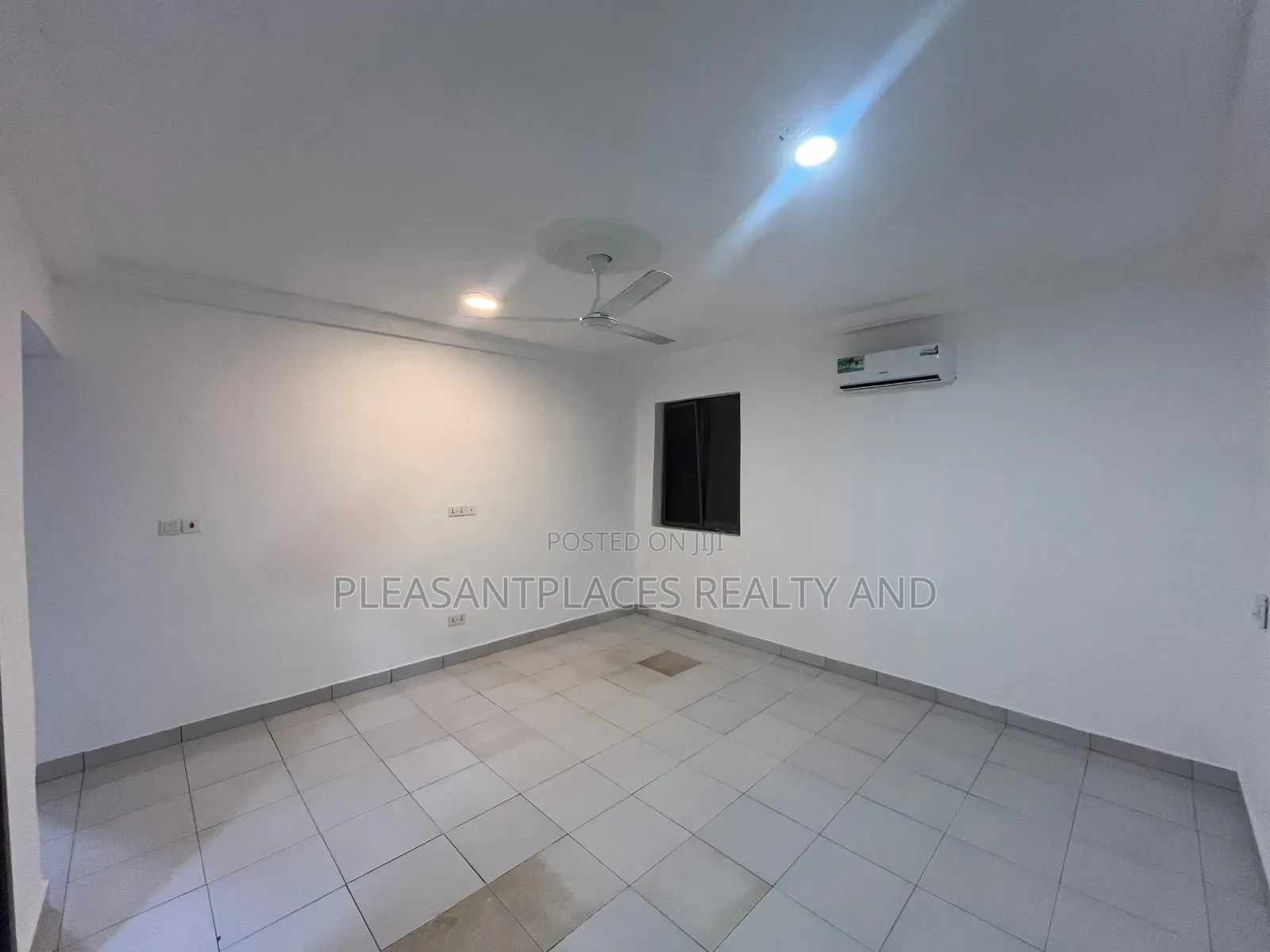 2bdrm Apartment in Pleasantplaces, Adjiriganor for rent