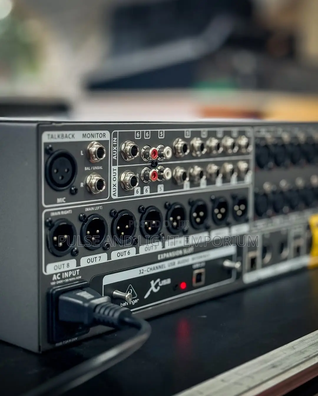 Behringer X32 Rack 40-channel Rackmount Digital Mixer