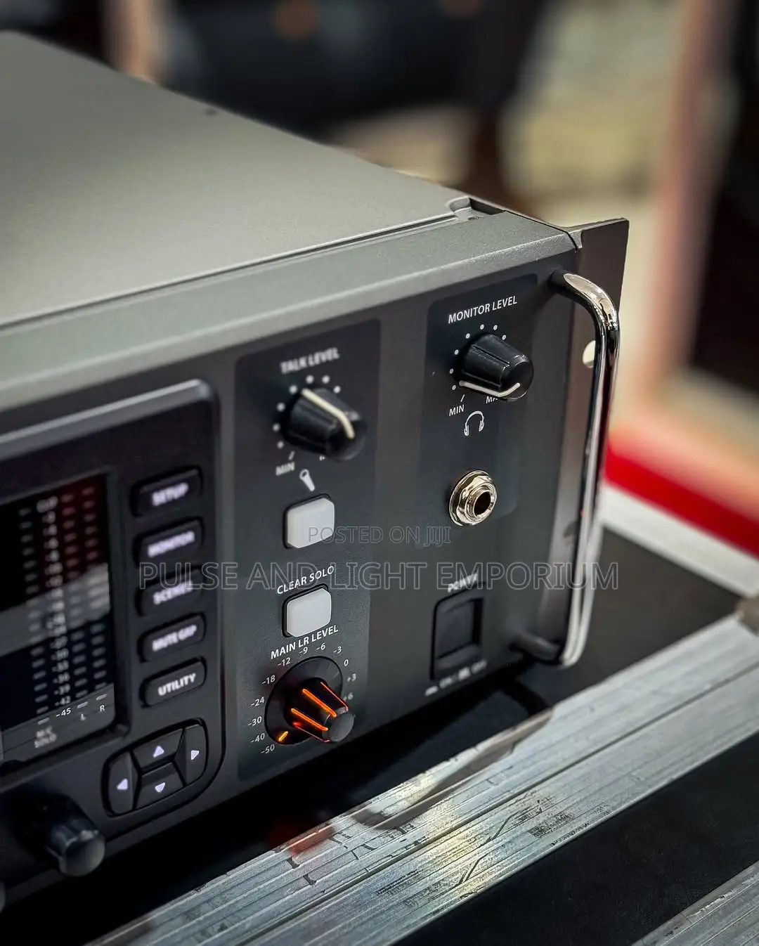 Behringer X32 Rack 40-channel Rackmount Digital Mixer