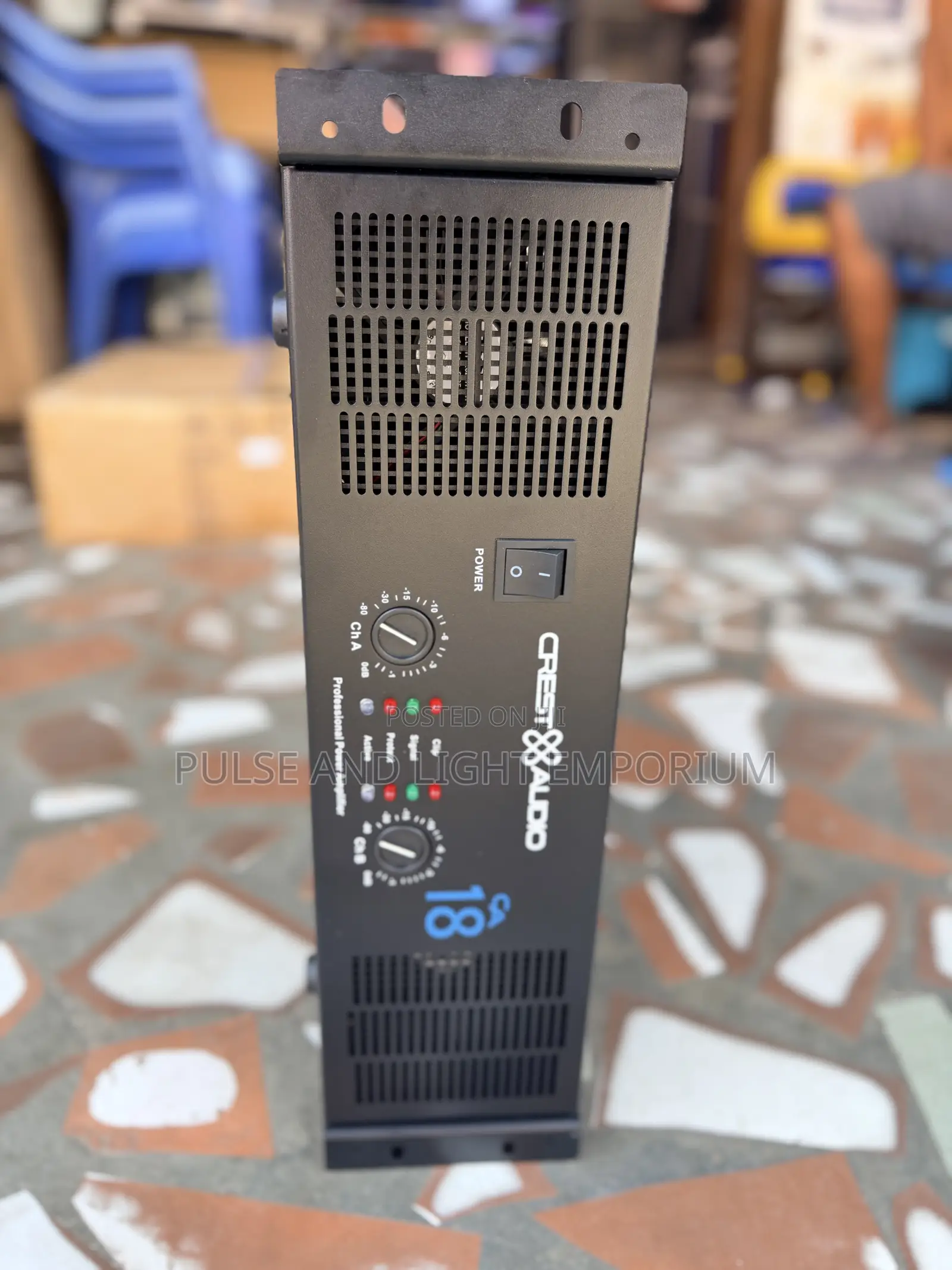 Crest Audio Ca 18 Professional Power Amplifier