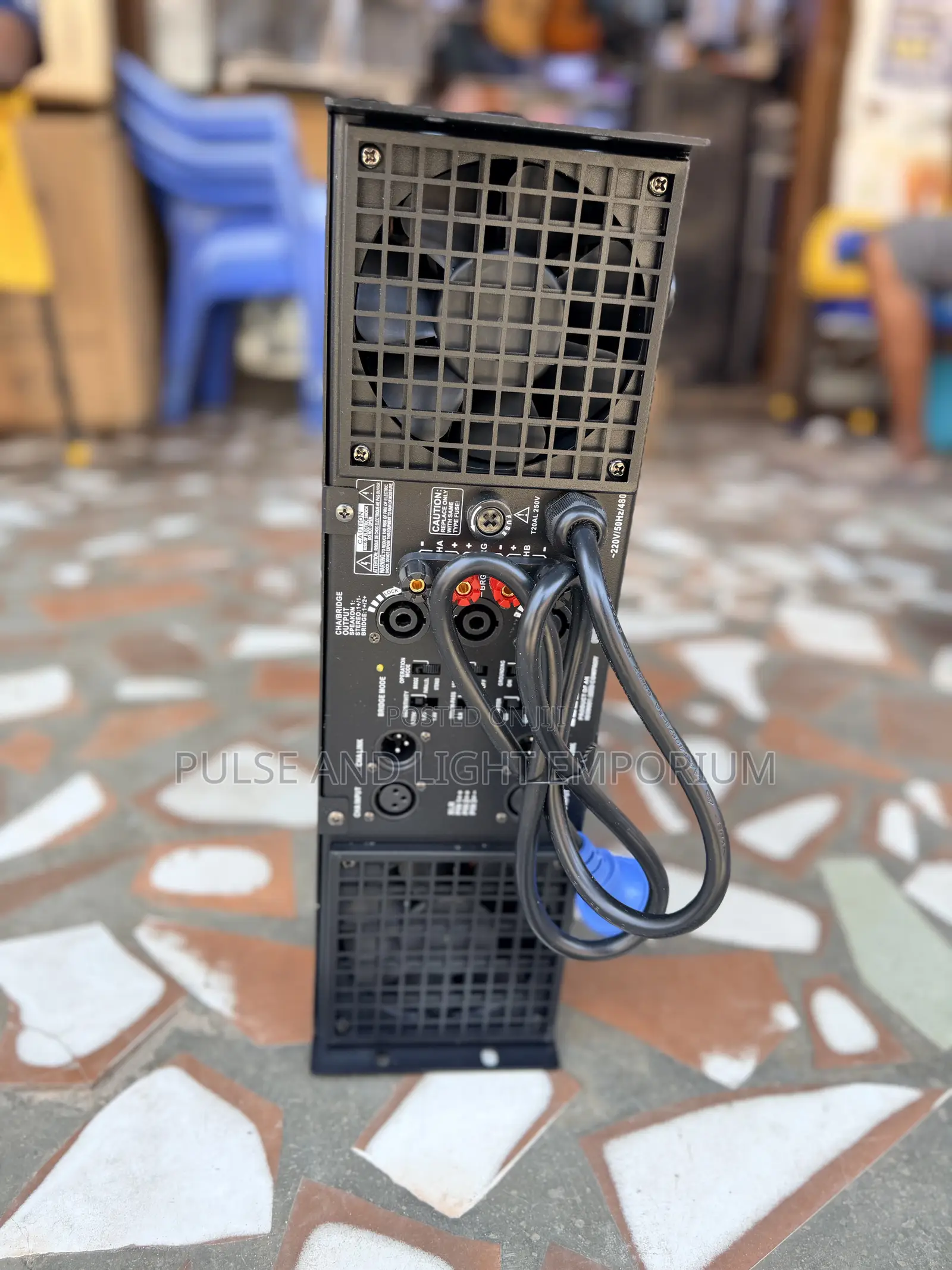Crest Audio Ca 18 Professional Power Amplifier