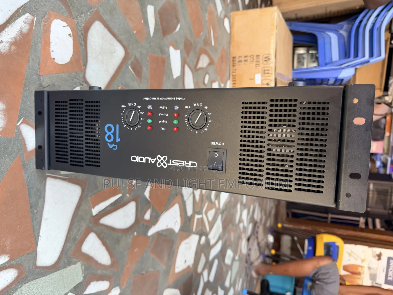 Crest Audio Ca 18 Professional Power Amplifier