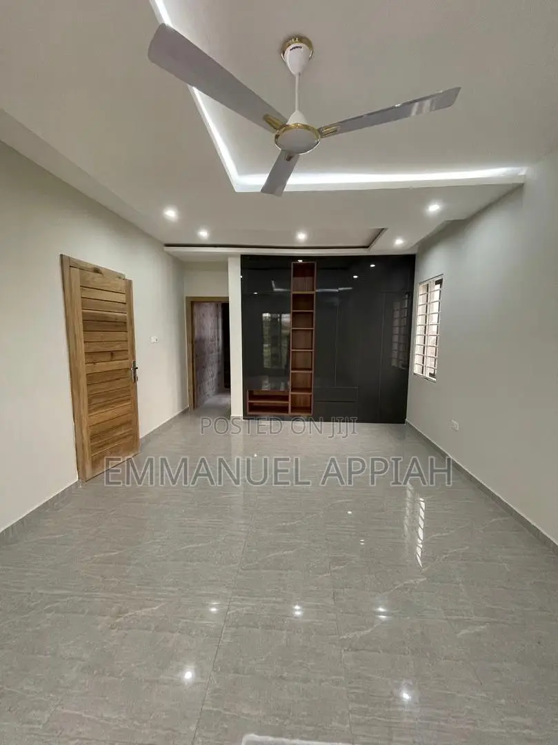 4bdrm House in Haasto Atomic, Haatso for sale
