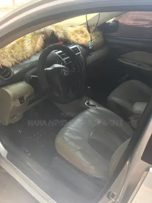 Toyota Belta 2014 Silver