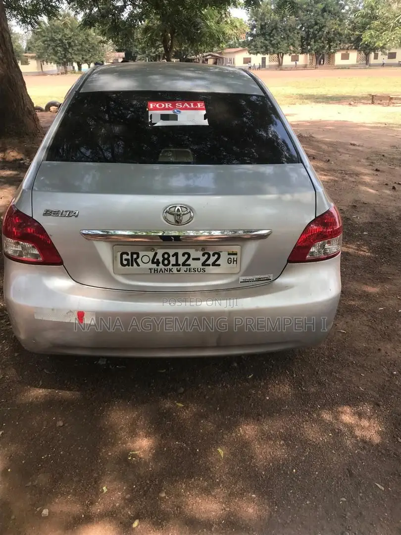 Toyota Belta 2014 Silver