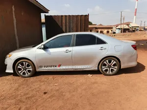 Toyota Camry 2014 Gray