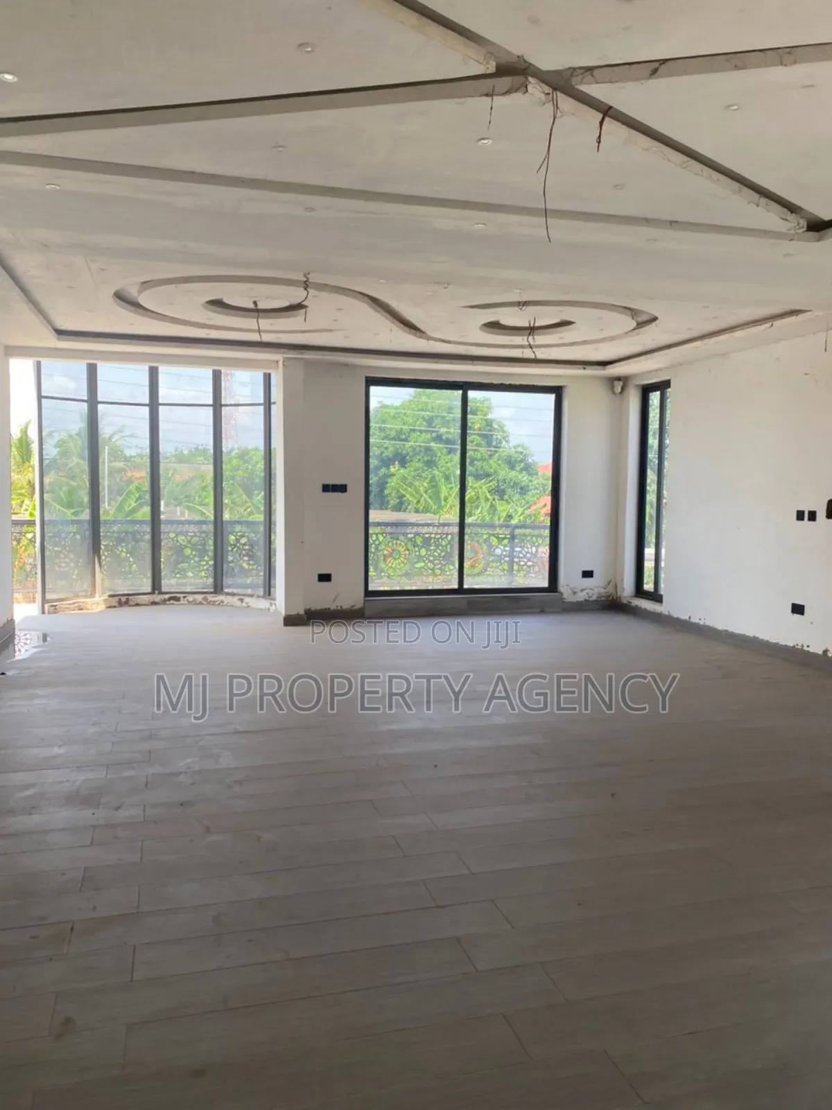 3bdrm Apartment in Golf Estate Tema for rent