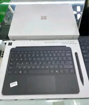 New Microsoft Surface Pro 256 GB Black