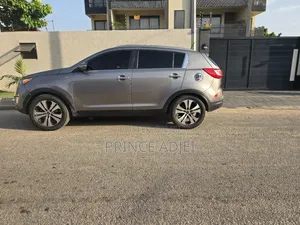 Kia Sportage Base 4dr FWD (2.4L 4cyl 6M) 2012 Gray