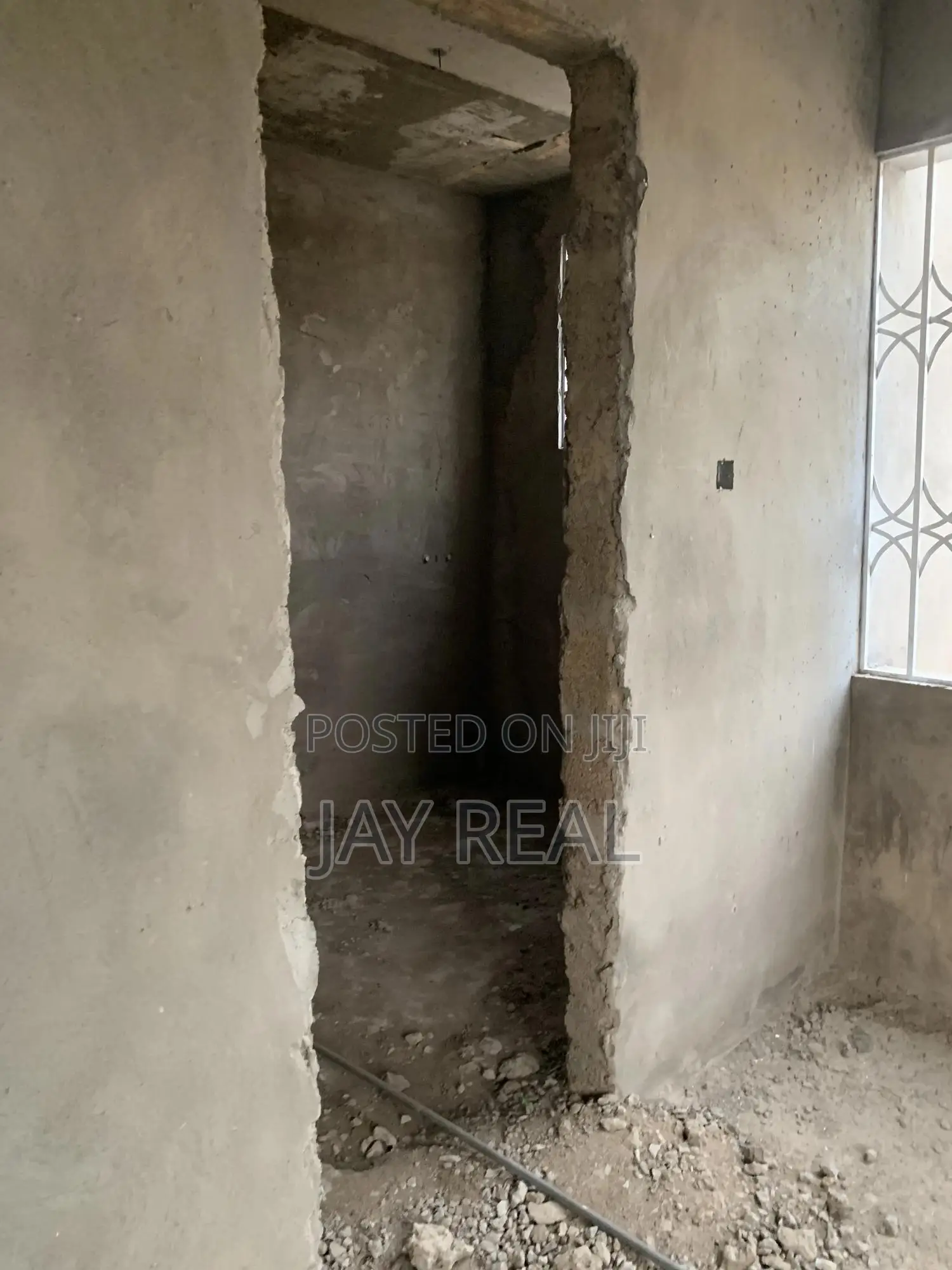 An Uncompleted 6bedrooms Self Compond for Sale