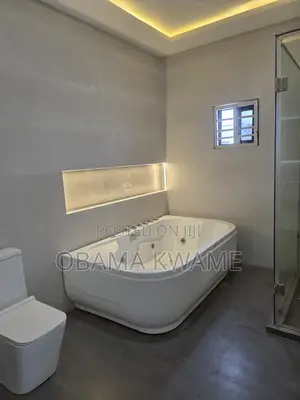 4bdrm Mansion in Gringo Lynks Premium, Lashibi for sale