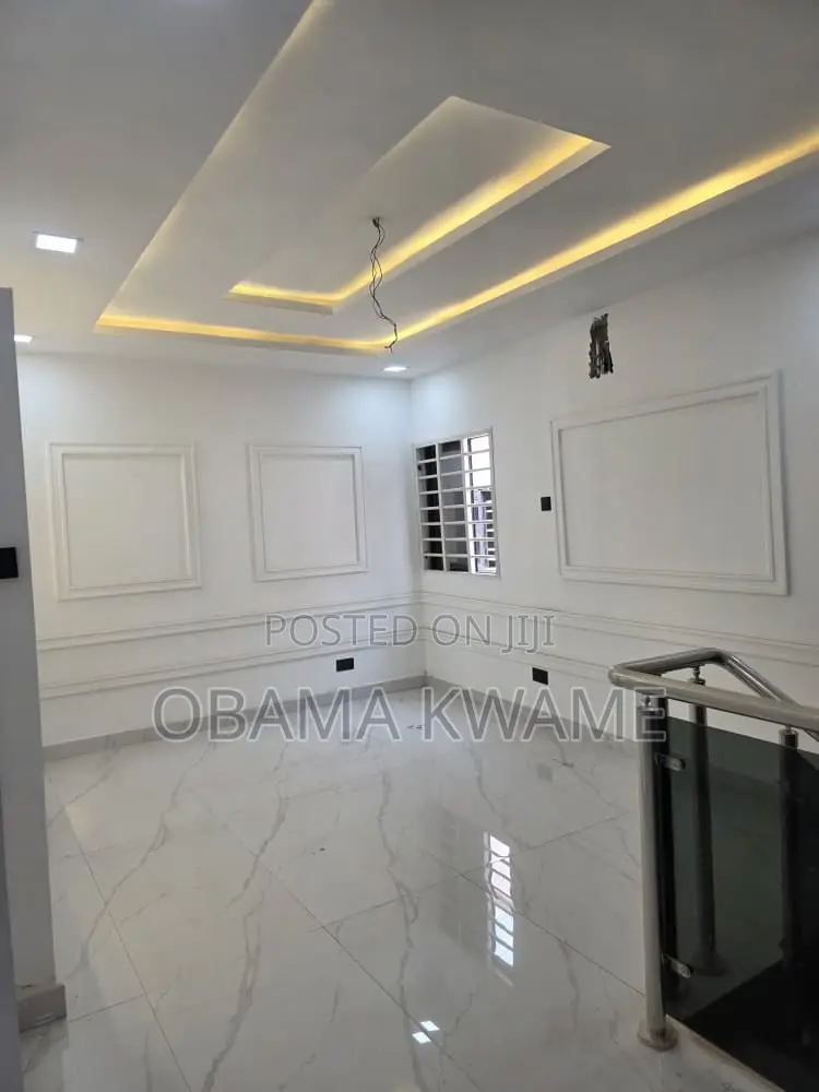 4bdrm Mansion in Gringo Lynks Premium, Lashibi for sale