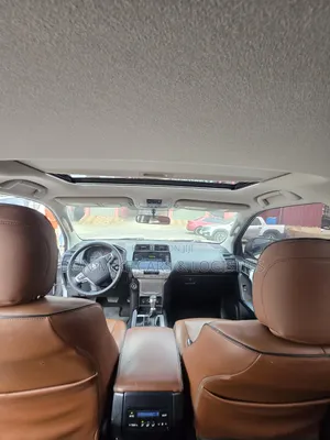 Toyota Land Cruiser Prado 2.7 2019 Silver
