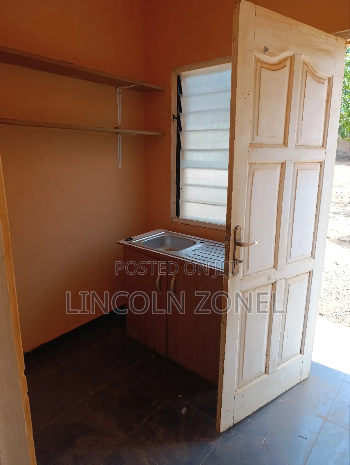 Furnished 1bdrm Apartment in Oyibi for rent