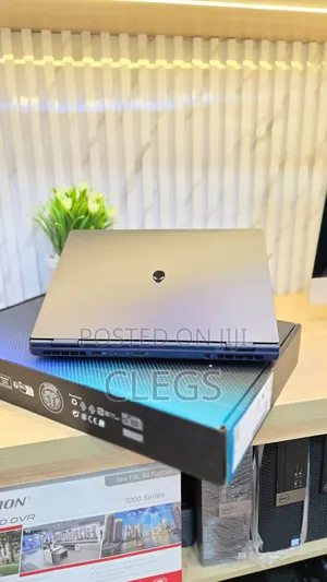 New Laptop Alienware Area-51m 16GB Intel Core 7 SSD 1T