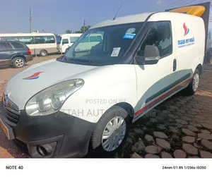 Opel Vivaro 2014 White