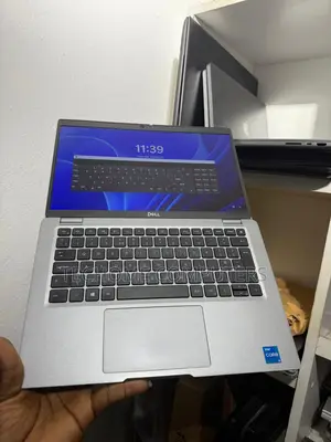 Laptop Dell Latitude 5320 16GB Intel Core I5 SSD 256GB