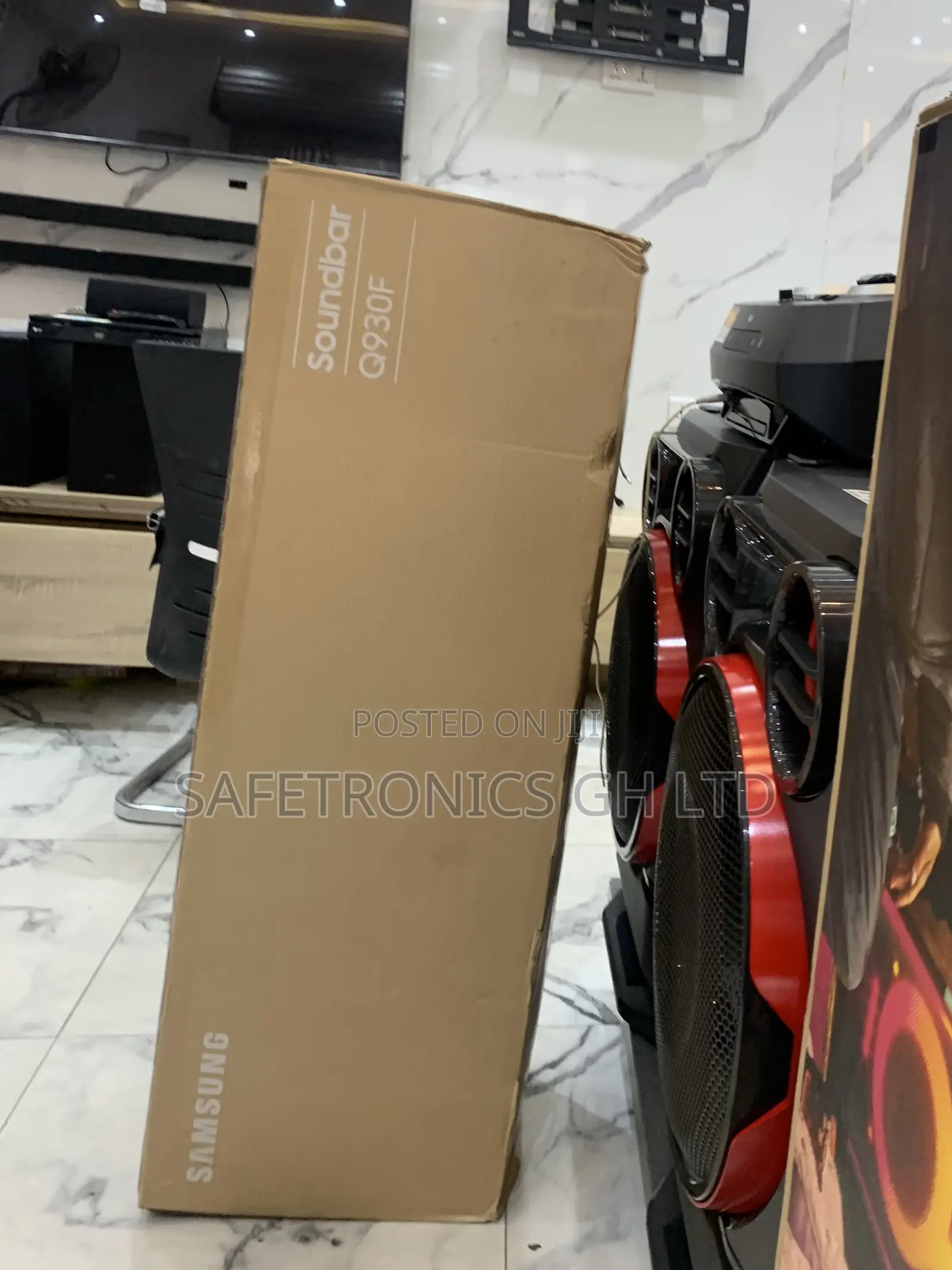 Sealed Black 540 Watts Samsung Bluetooth 9.1.4ch Q930 Soundbar